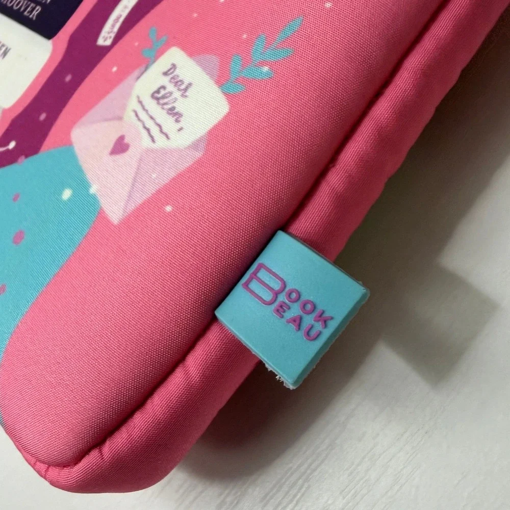 BOOK BEAU Book Sleeve Colleen Hoover Pink Zipper Padded Case 13x10